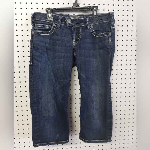 * Silver Brand Crop Jeans - Picture 1 of 5